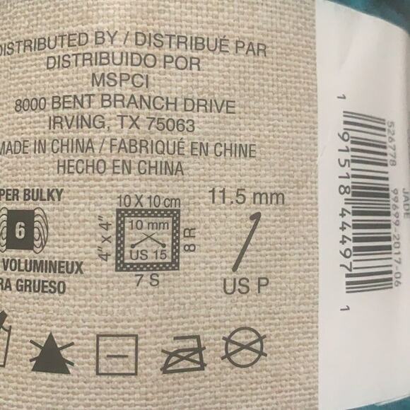 LOOPS & THREAD CHUNKY‎ BIGGIE BOHEMIAN YARN - Picture 3 of 3